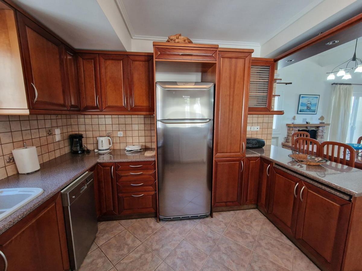 Villa Liana : Luxury Villa With Fantastic Sea View, Near Airport Pórto Ráfti Kültér fotó