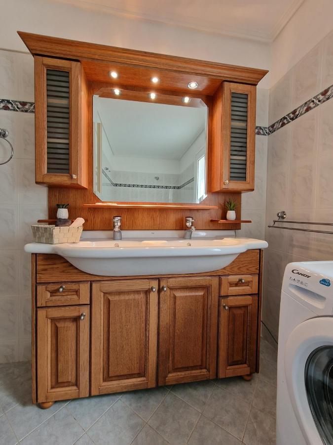 Villa Liana : Luxury Villa With Fantastic Sea View, Near Airport Pórto Ráfti Kültér fotó