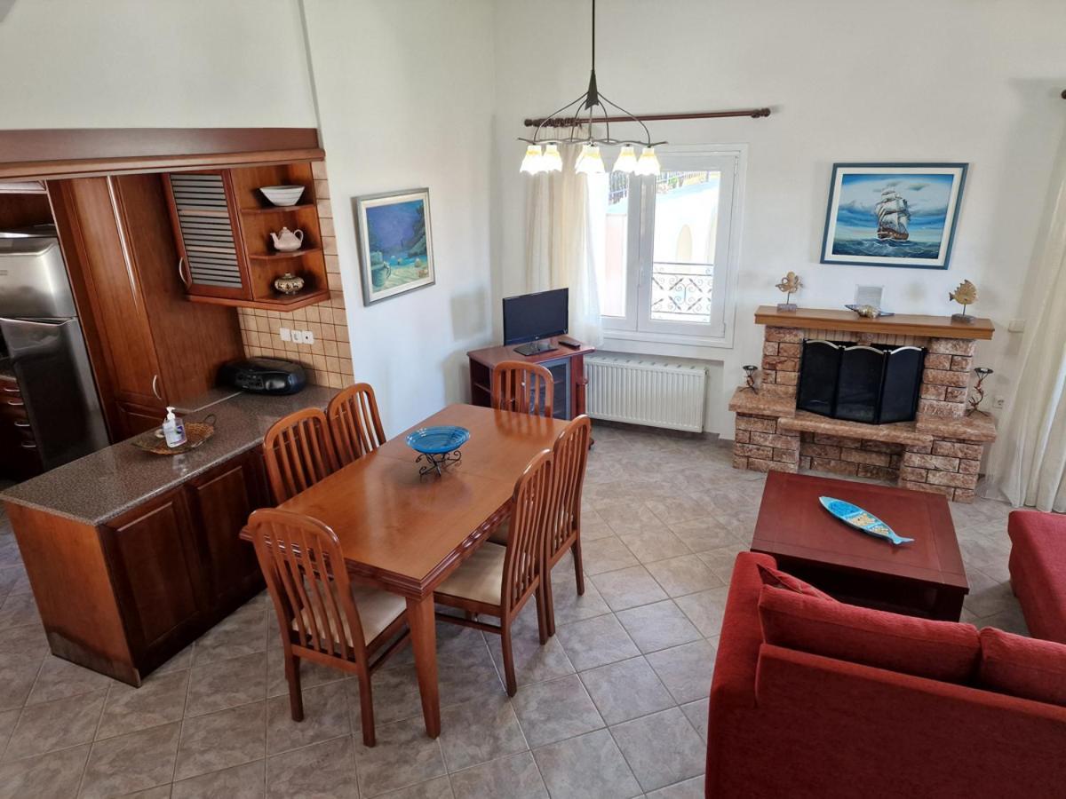 Villa Liana : Luxury Villa With Fantastic Sea View, Near Airport Pórto Ráfti Kültér fotó